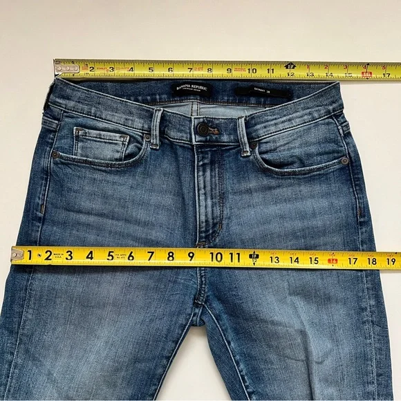 Banana Republic Mid Rise Destruct Skinny Jeans - Picture 11 of 12